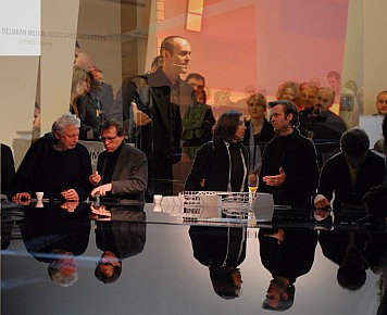 Delugan Meissl im Zumtobel Lichtforum, Collage: raumhochrosen